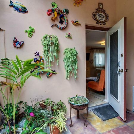 Bella Vista Garden Studio Hotel Hollywood Exterior photo