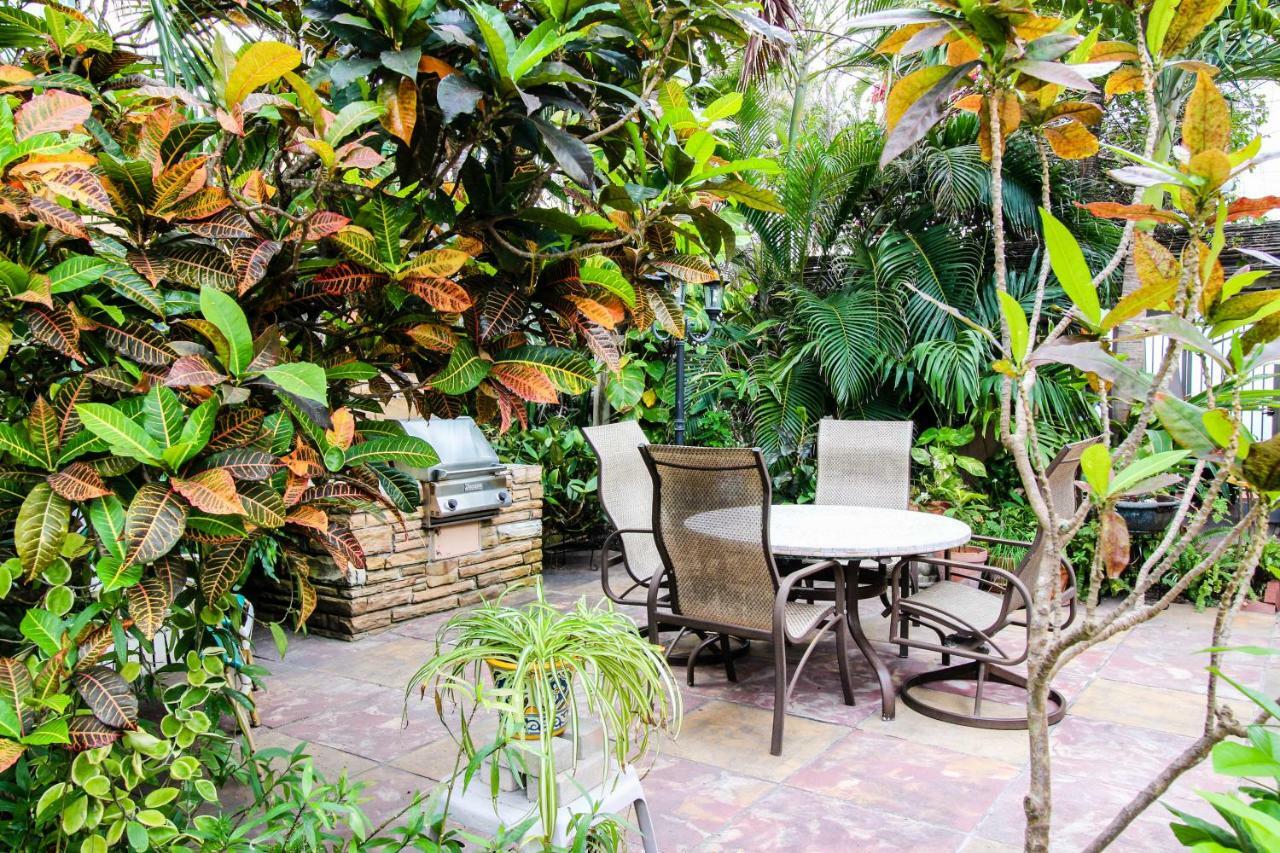 Bella Vista Garden Studio Hotel Hollywood Exterior photo